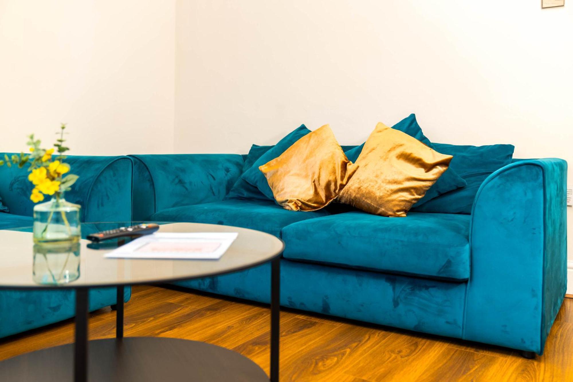 3 Bed House For Contractors & Families And Free Parking Villa Birmingham Bagian luar foto
